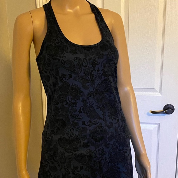 EUC RARE Lululemon Tank - Picture 3 of 8